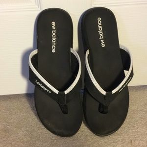 New balance flip flops